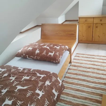 Drevenica U Holtana * Oscadnica