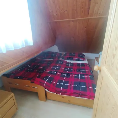 Drevenica U Holtana Oscadnica