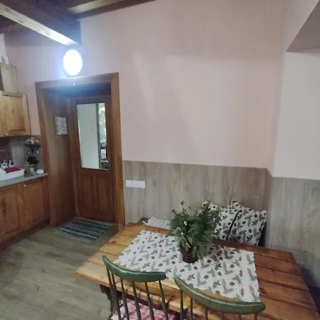 Drevenica U Holtana Apartment