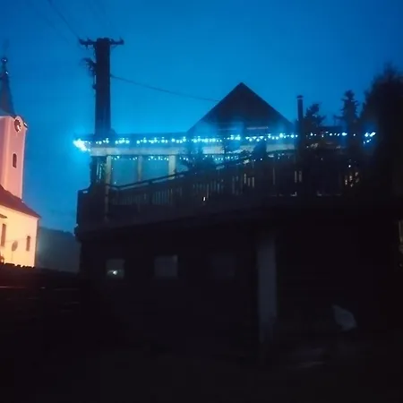 Drevenica U Holtana Oscadnica